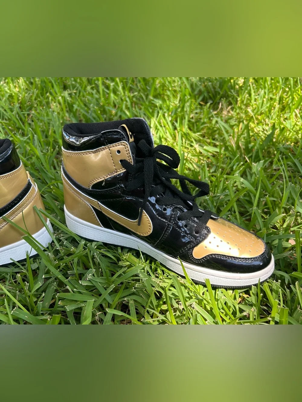 Air Jordan 1 Retro High 'Gold Toe'